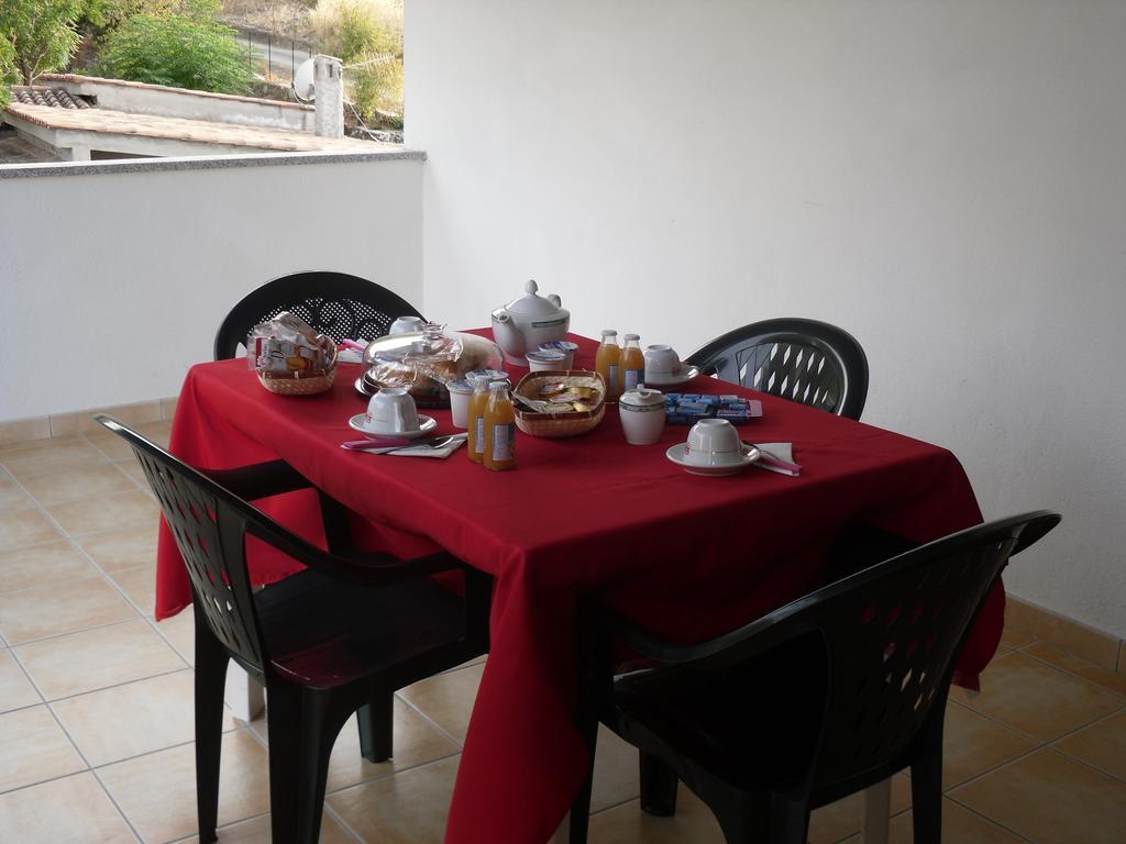 B&B Sa Funtana Cardedu Buitenkant foto